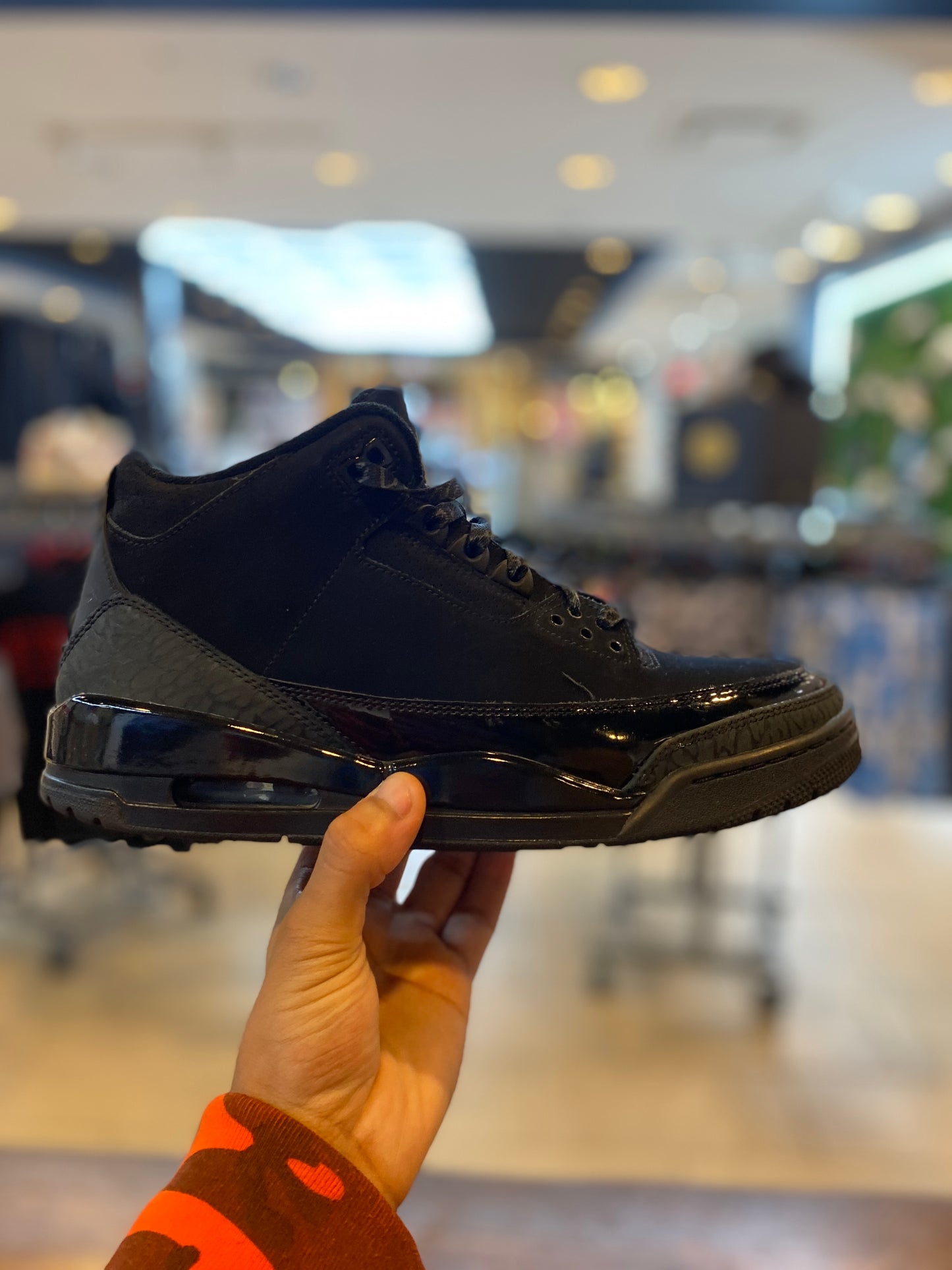 Jordan 3 Retro Black Cat (2025) PRE-OWNED