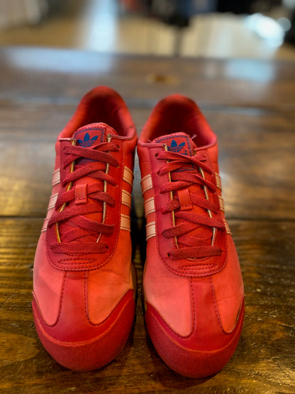 Adidas womens faded red Samoa Valentine PRE-OWNED