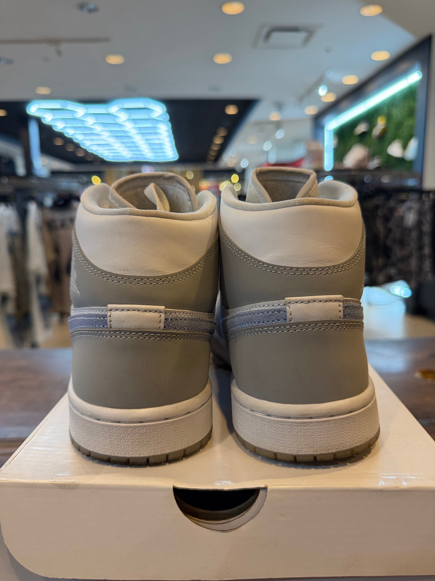 Jordan 1 Mid Wolf Grey Aluminum (Women's) PRE-OWNED