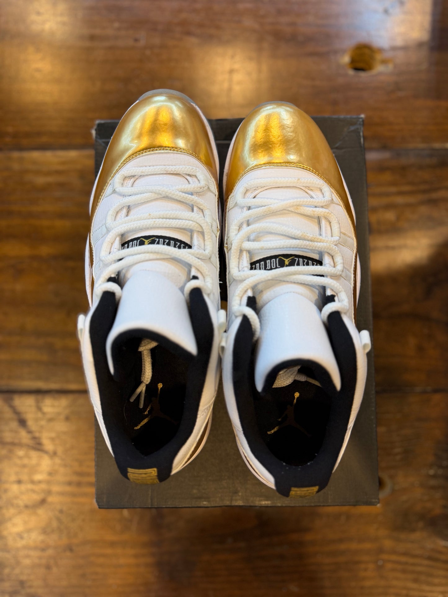 Jordan 11 Retro Low Closing Ceremony PRE-OWNED
