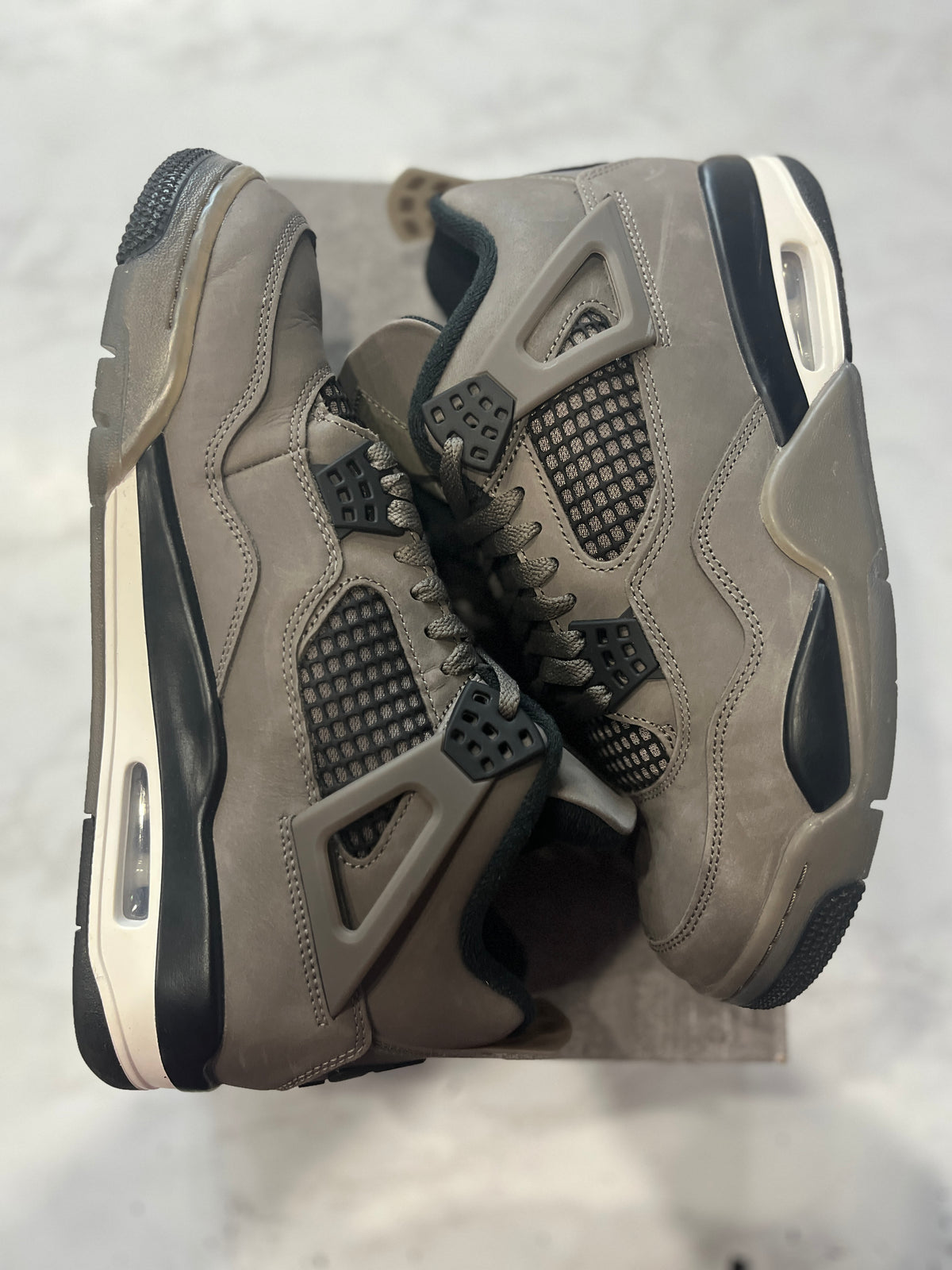 Jordan 4 Retro Cave Stone PRE-OWNED