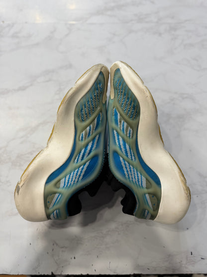 adidas Yeezy 700 V3 Arzareth PRE-OWNED