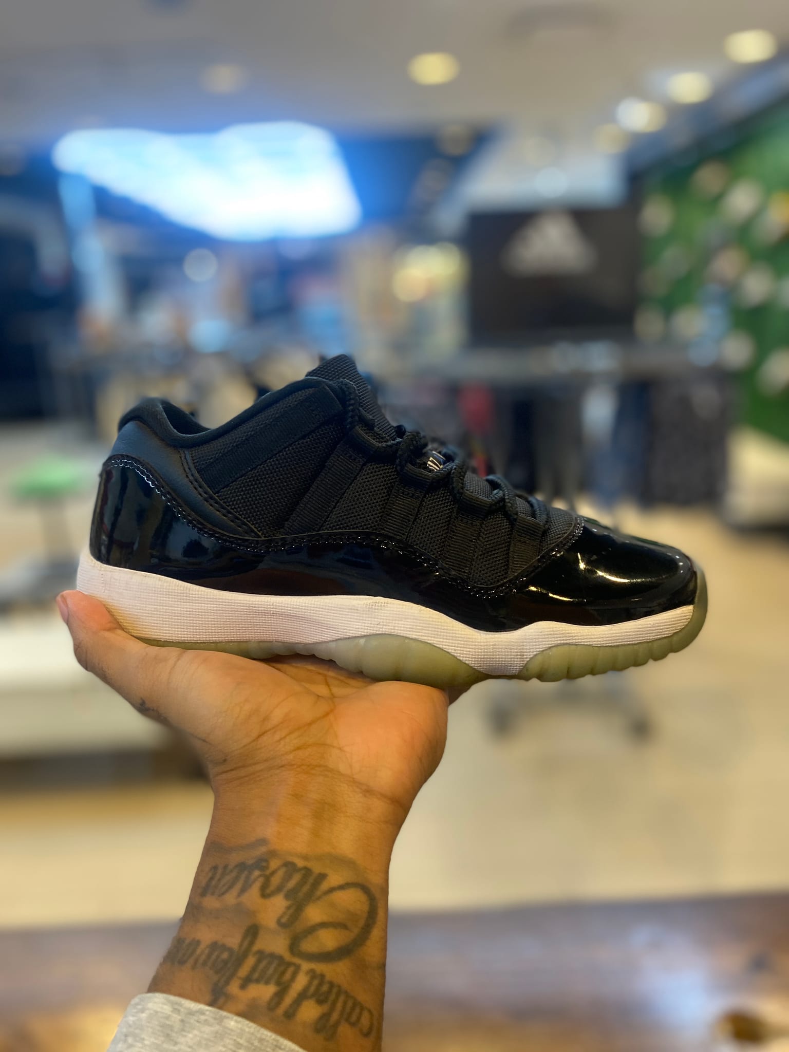 Jordan 11 Retro Low Space Jam (GS) PRE-OWNED