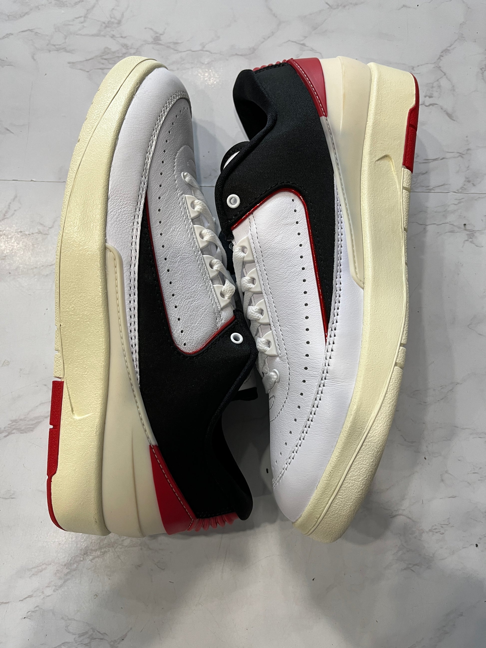 Jordan 2 Retro Low Chicago Twist (Women's) PRE-OWNED