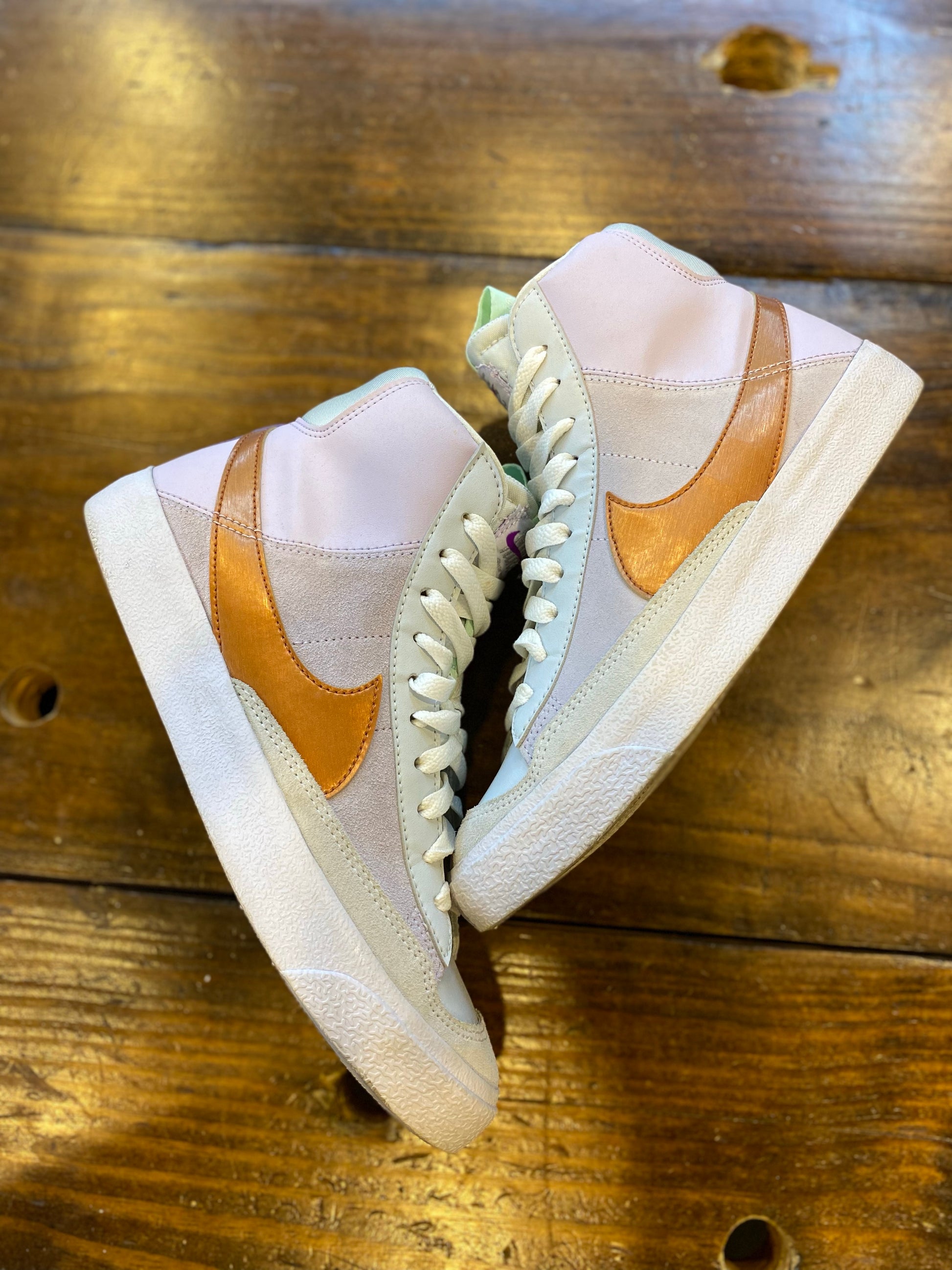 Nike Blazer Mid 77 SE Dance Barely Grape (GS) PRE-OWNED