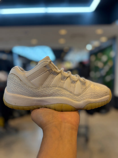 Jordan 11 Retro Low Heiress Pure Platinum (GS) PRE-OWNED