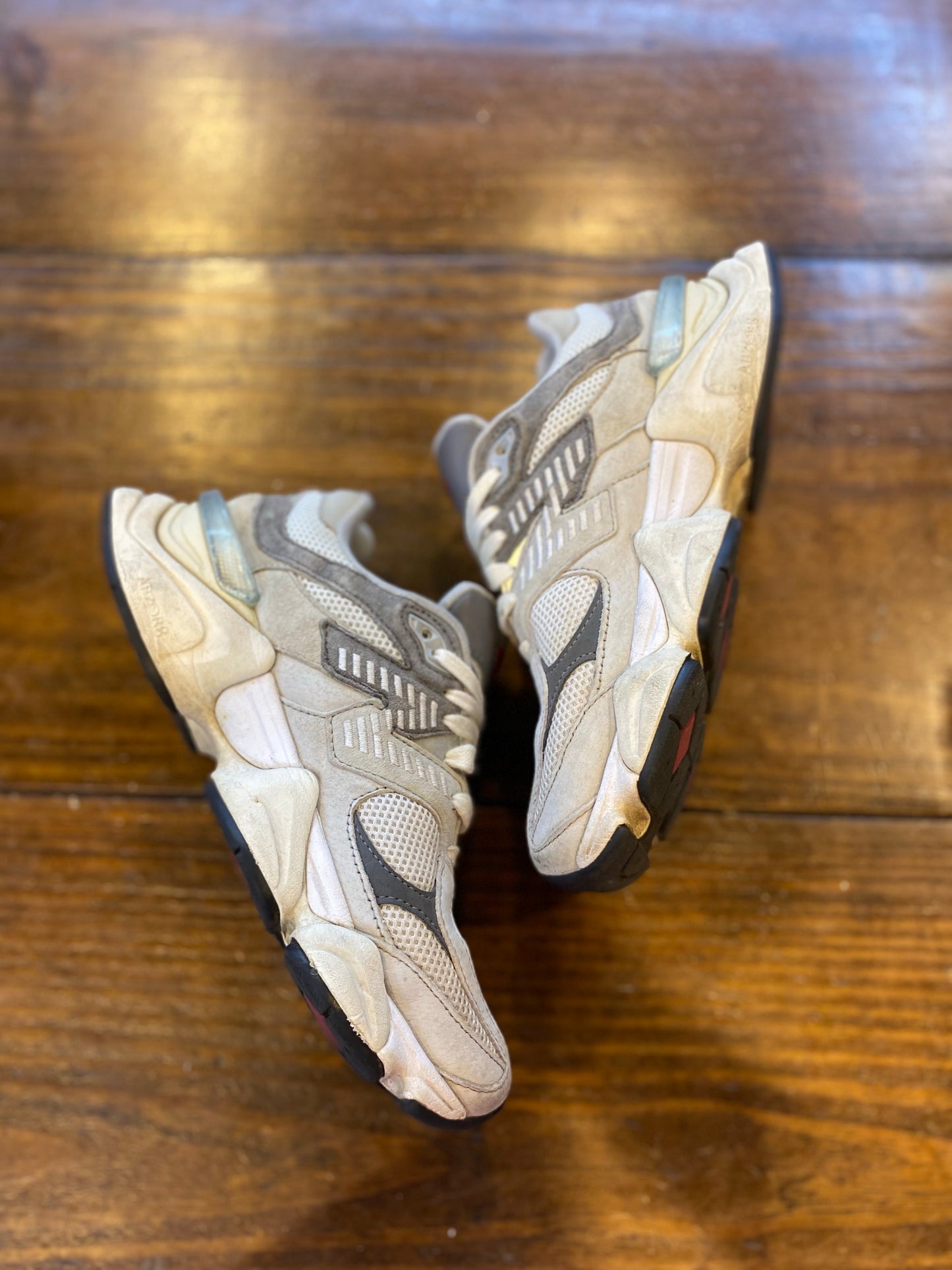 New Balance 9060 Rain Cloud Grey PRE-OWNED