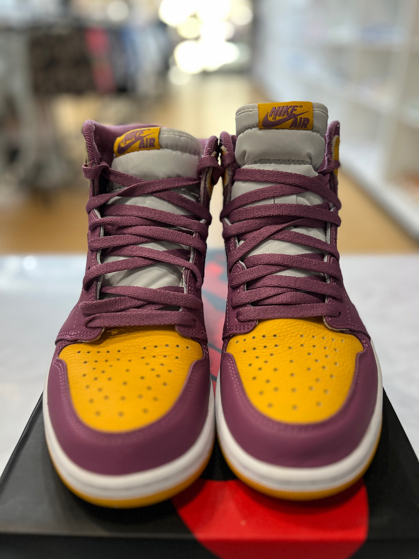 Jordan 1 Retro High OG Brotherhood PRE-OWNED