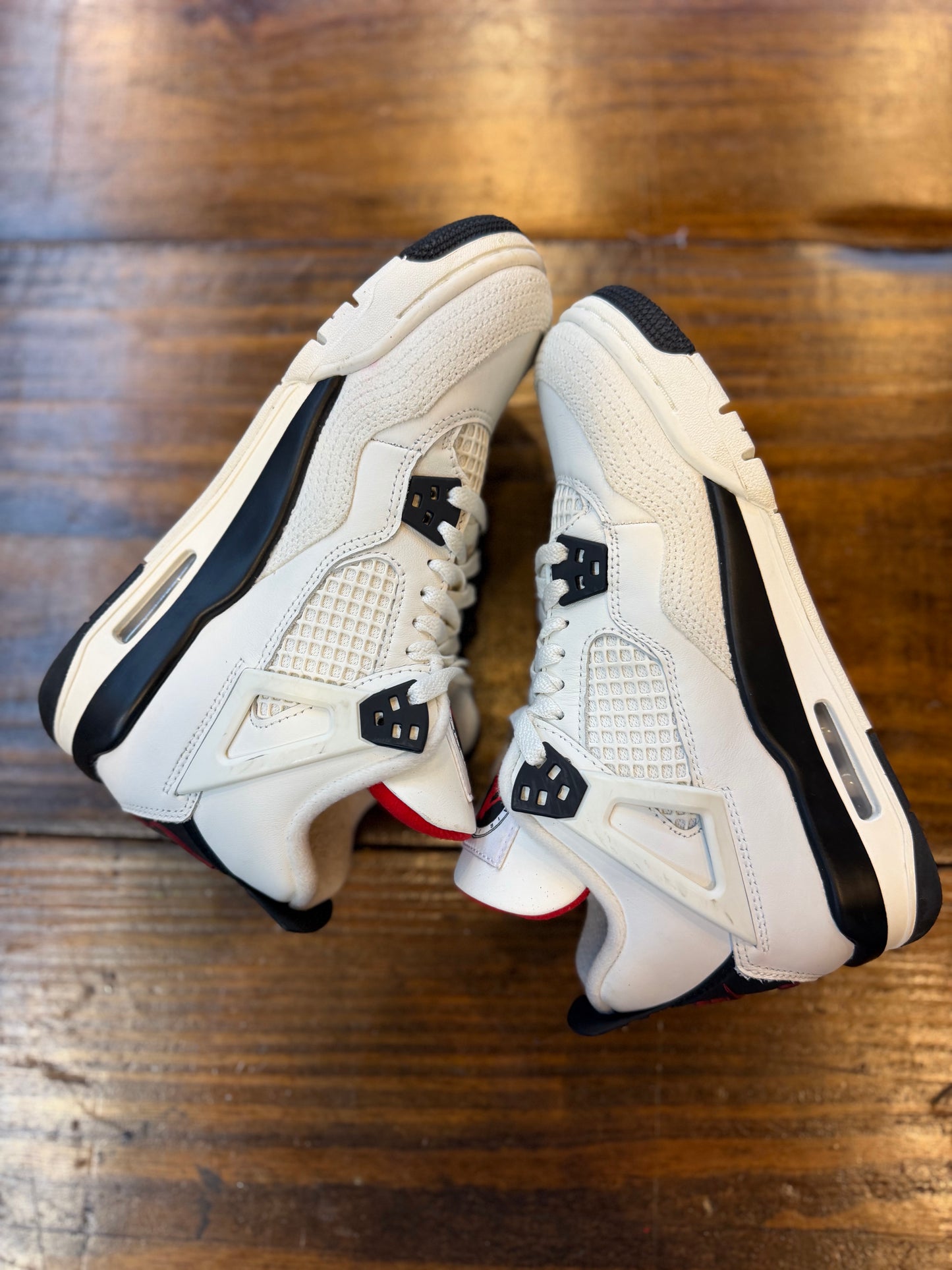 Jordan 4 Retro Flight Club (GS) PRE-OWNED