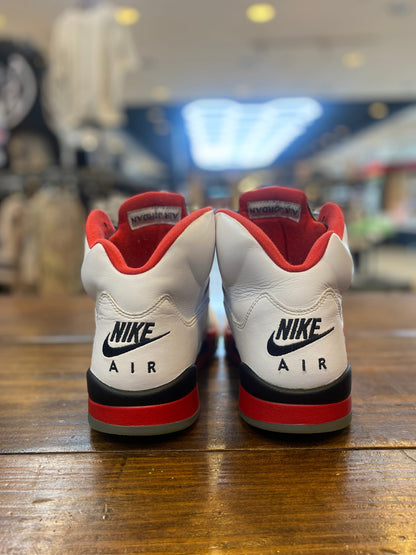 Jordan 5 Retro Fire Red Black Tongue (2025) PRE-OWNED