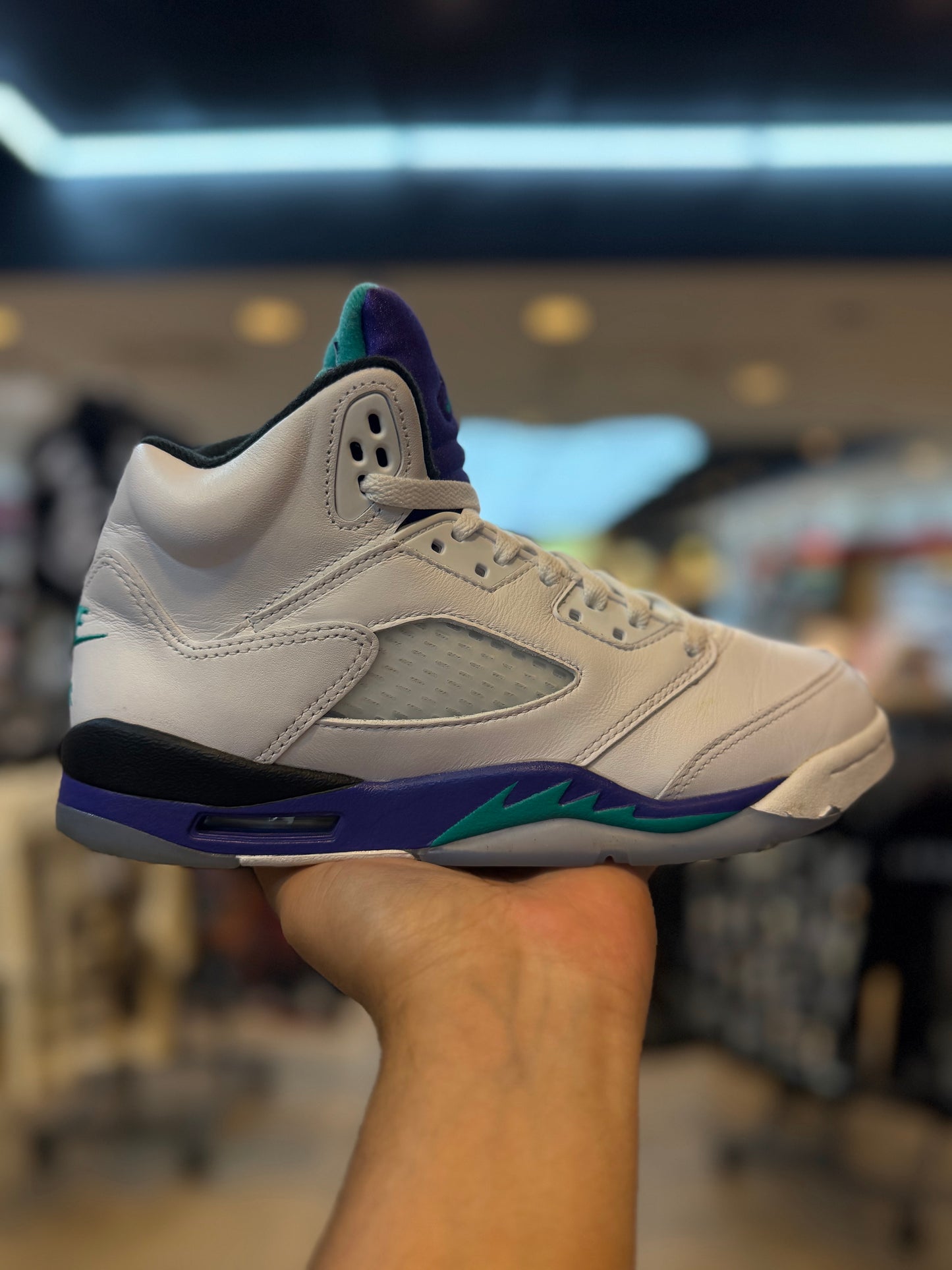 Jordan 5 Retro Grape (2025) (GS) PRE-OWNED