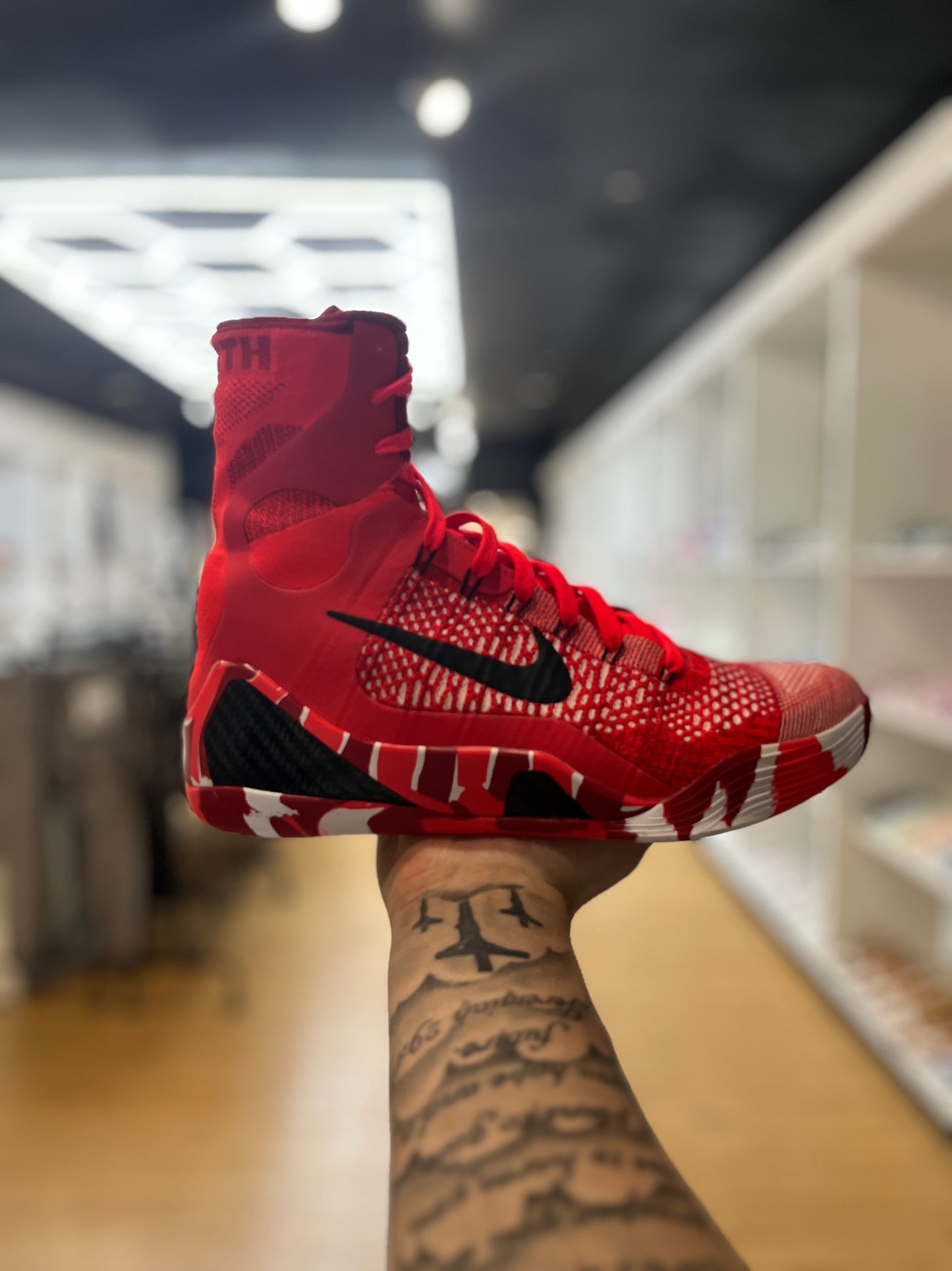 Nike Kobe 9 Elite Protro Christmas (2024) PRE-OWNED