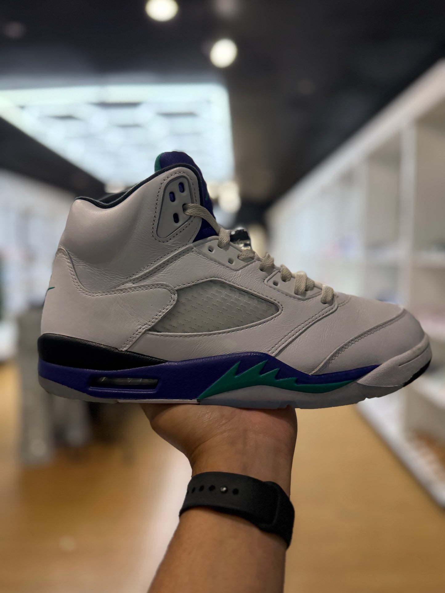 Jordan 5 Retro Grape (2025) PRE-OWNED