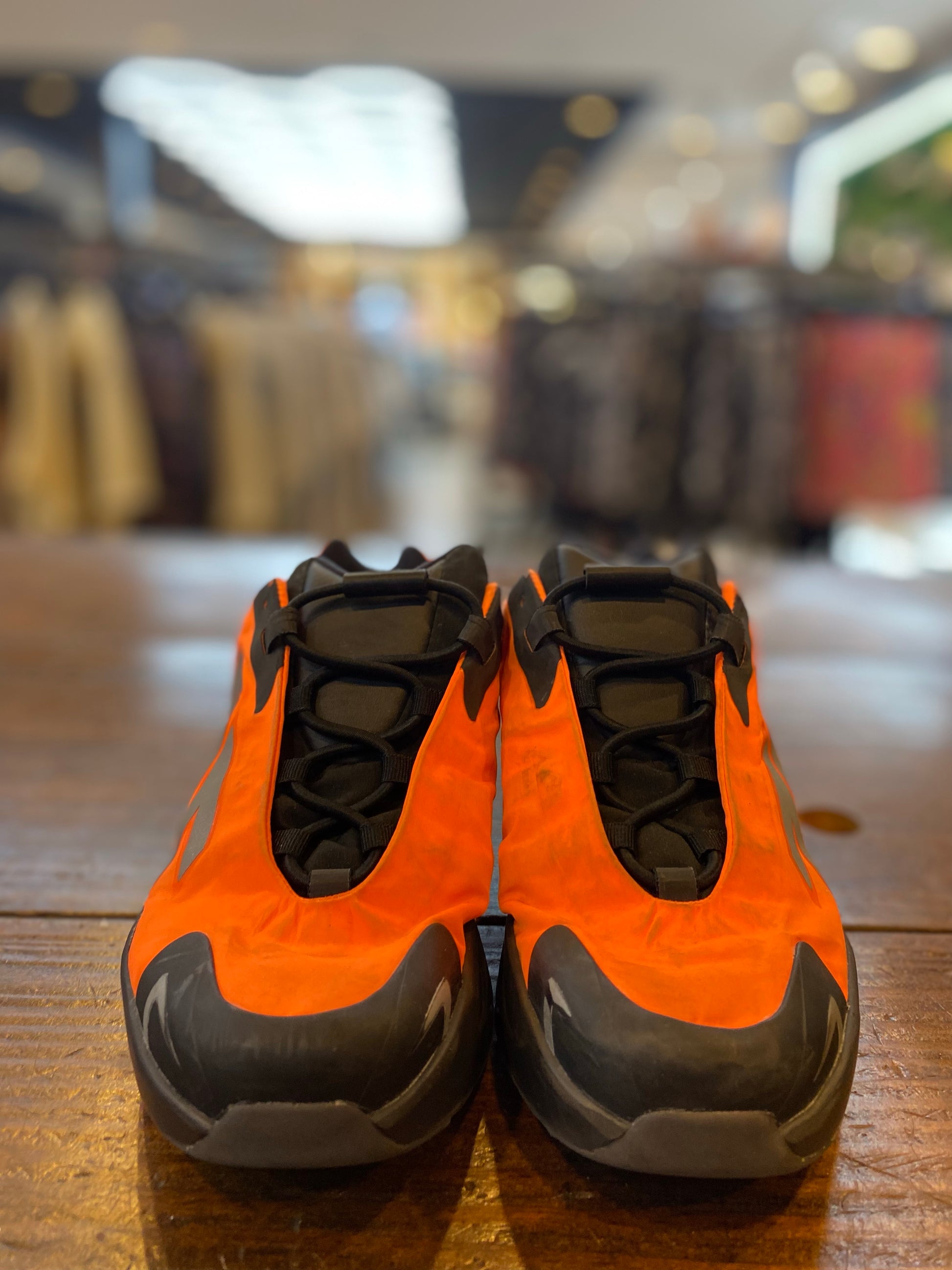 adidas Yeezy Boost 700 MNVN Orange (Kids) PRE-OWNED
