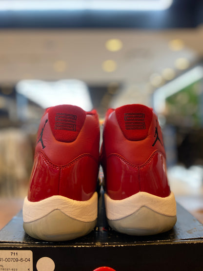 Jordan 11 Retro Win Like 96 PRE-OWNED