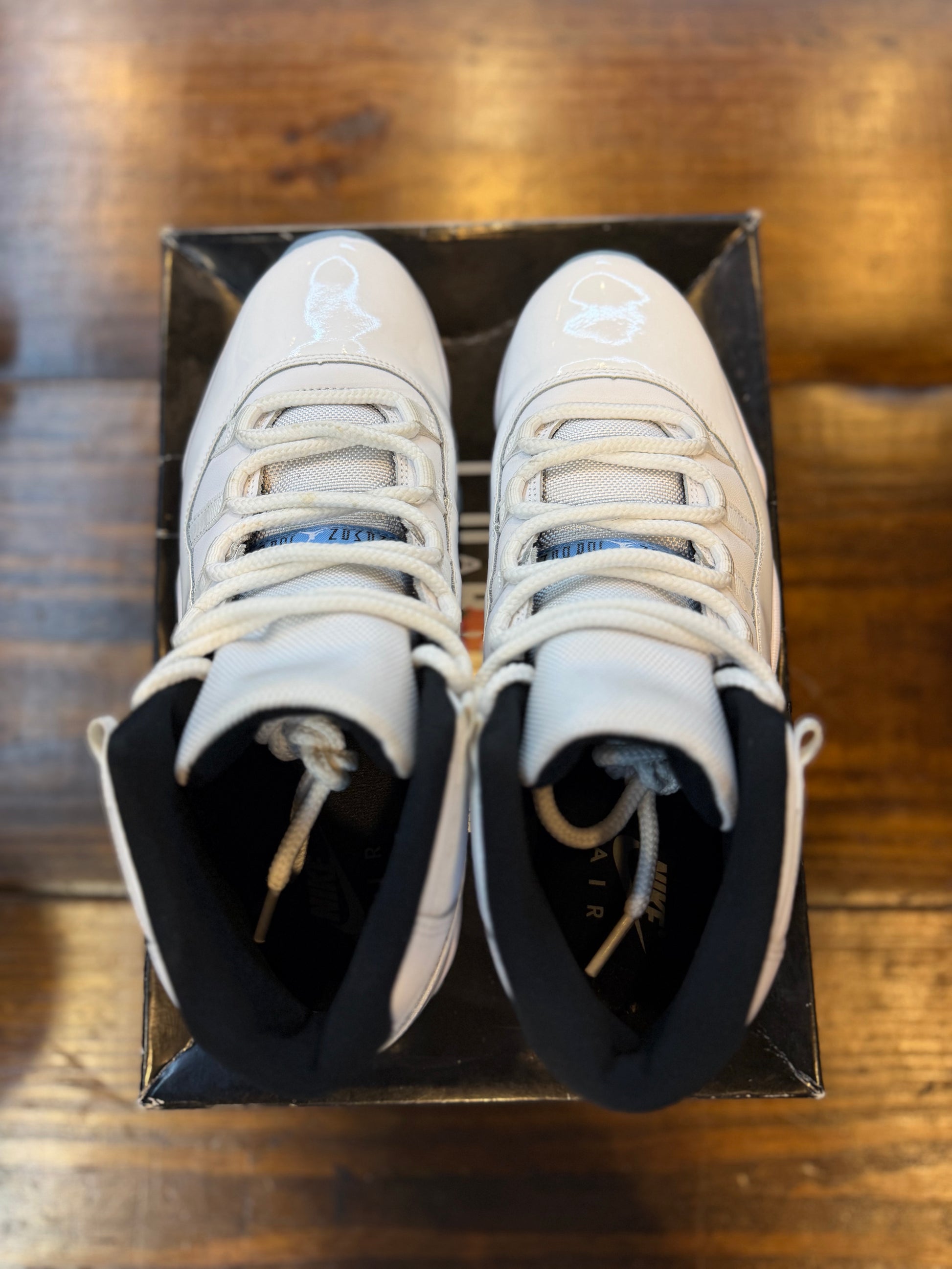 Jordan 11 Retro Legend Blue 2024 PRE-OWNED
