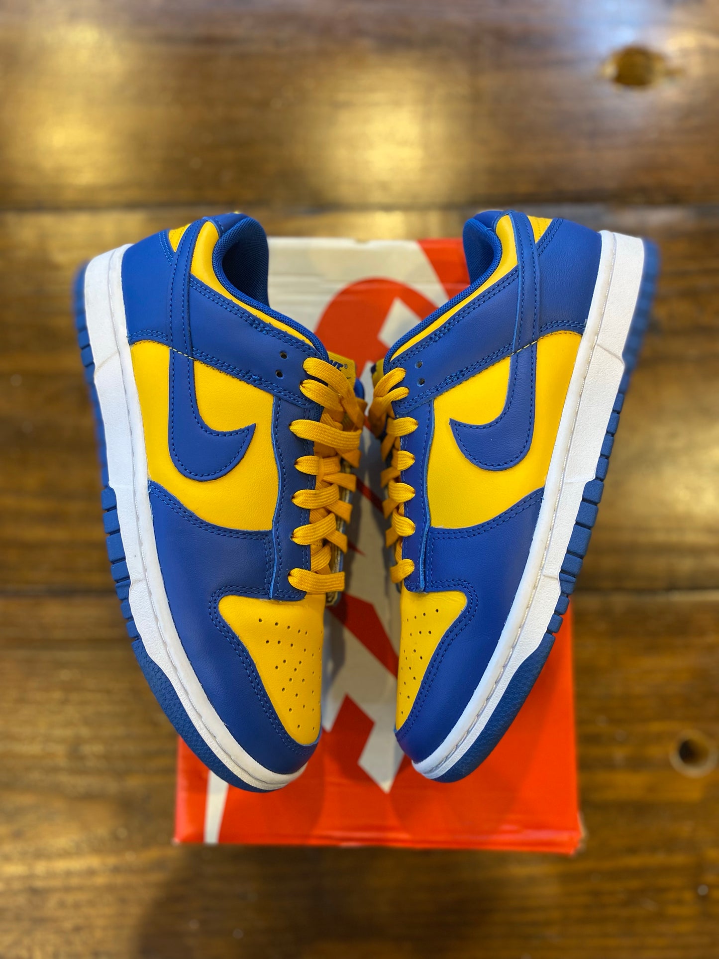 Nike Dunk Low UCLA PRE-OWNED