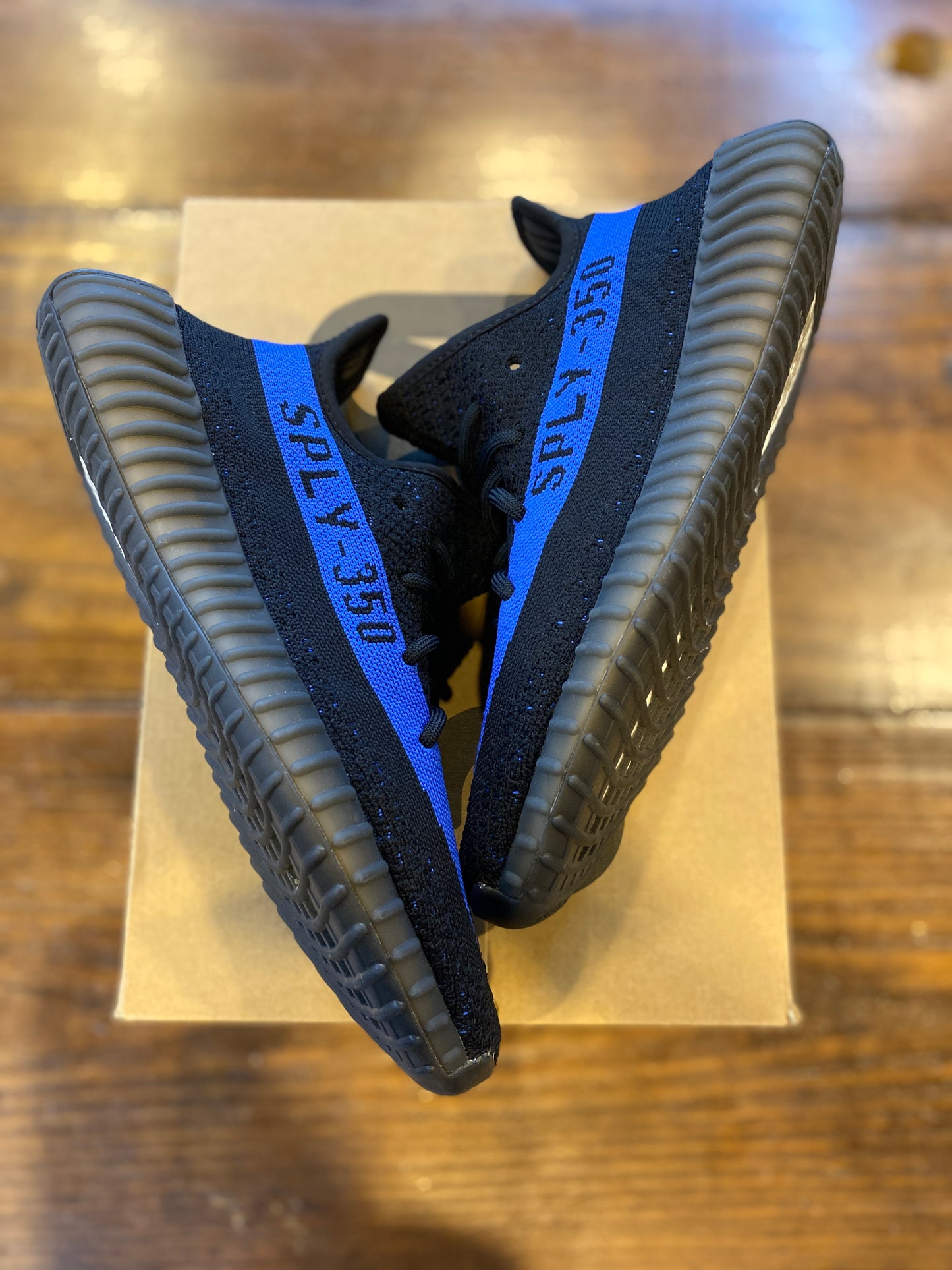 adidas Yeezy Boost 350 V2 Dazzling Blue PRE-OWNED