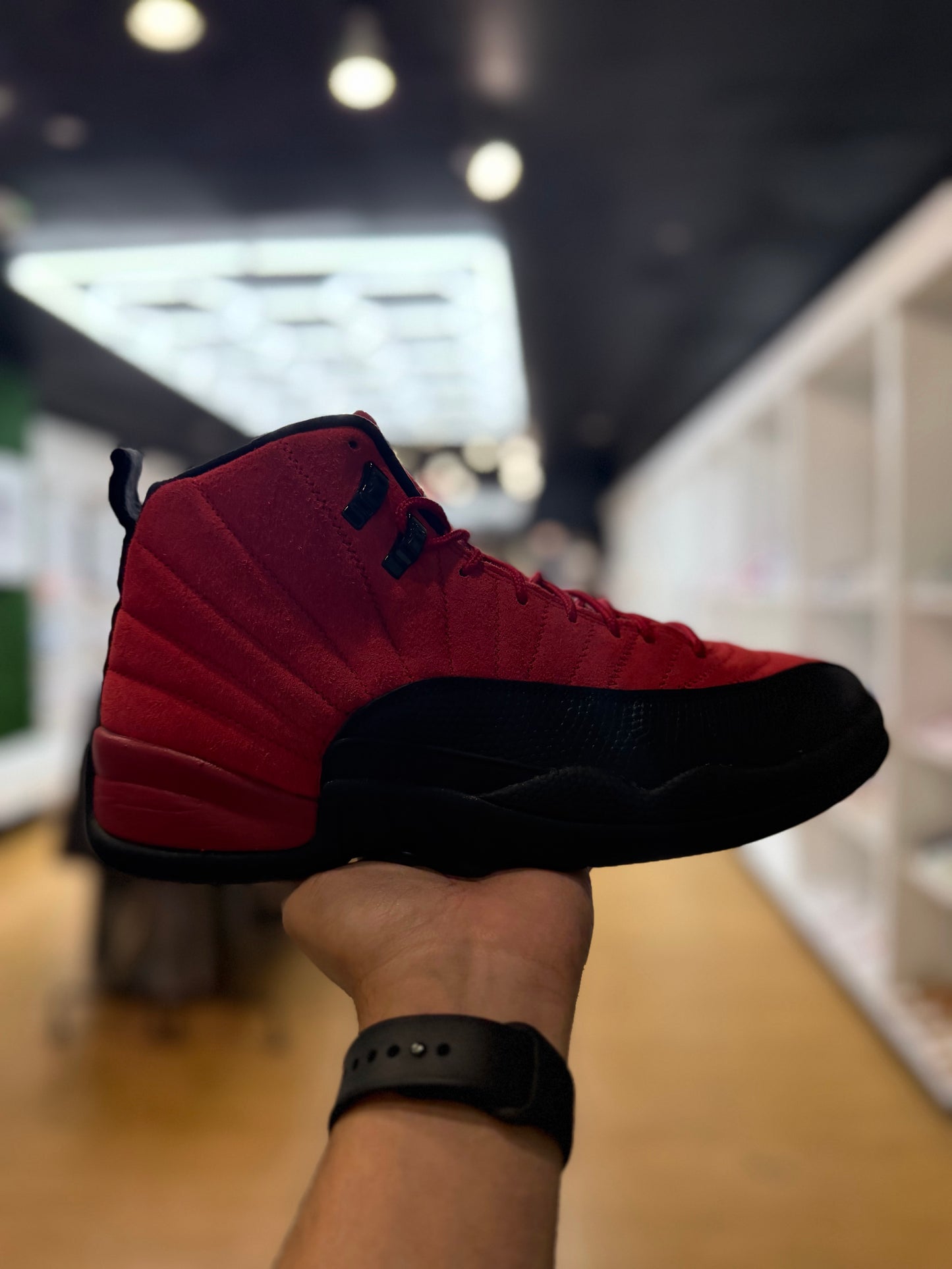 Jordan 12 Retro Reverse Flu Game PRE-OWNED