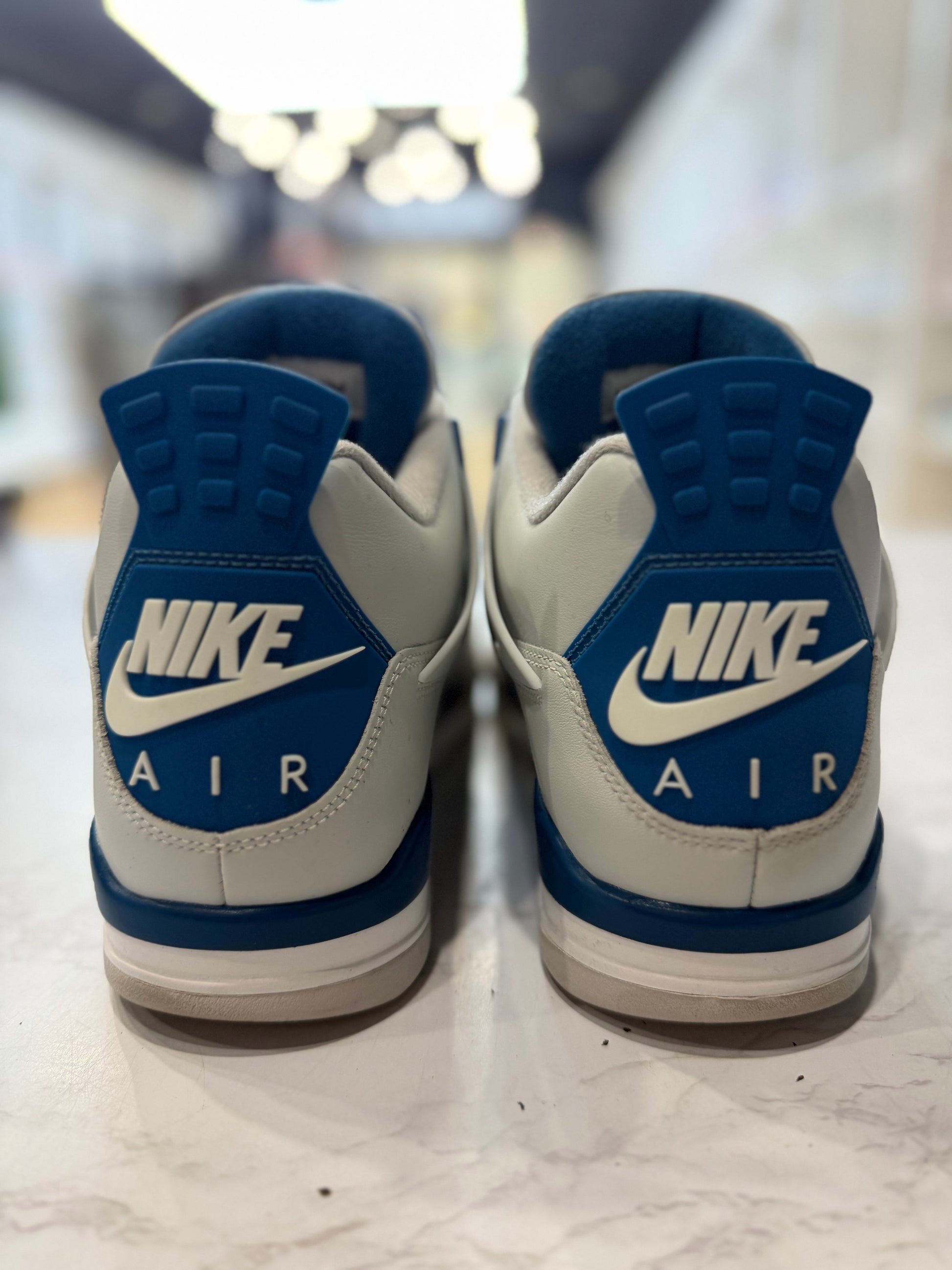 Jordan 4 Retro Military Blue (2024) PRE-OWNED