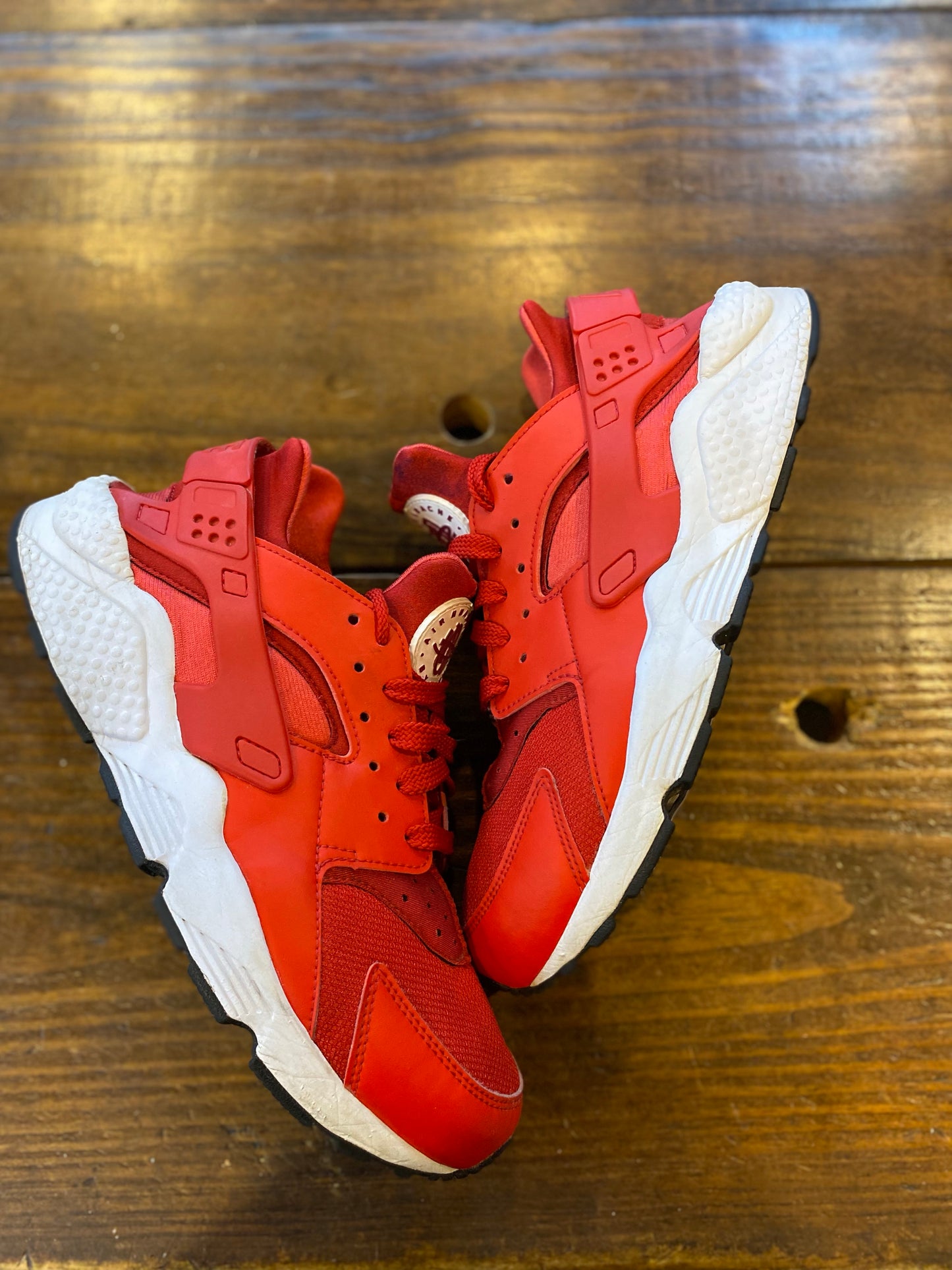 Nike Air Huarache Run University Red PRE-OWNED