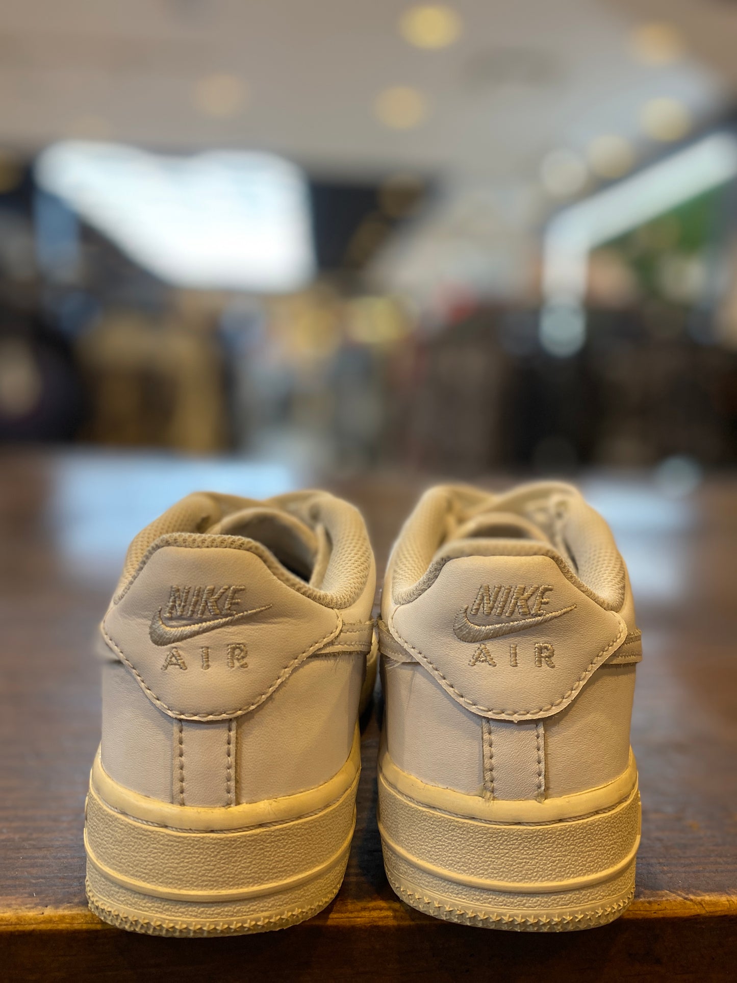 Nike Air Force 1 Low LE Triple White (GS) PRE-OWNED