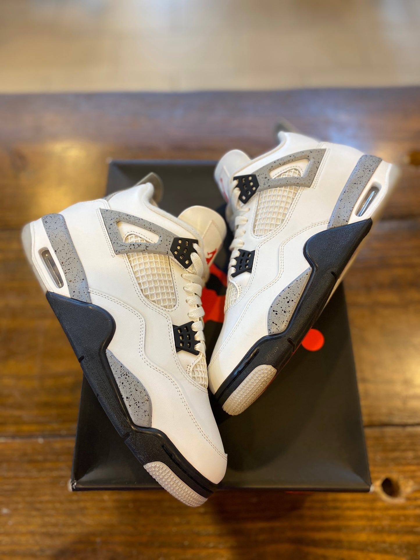Jordan 4 Retro White Cement (2025) PRE-OWNED