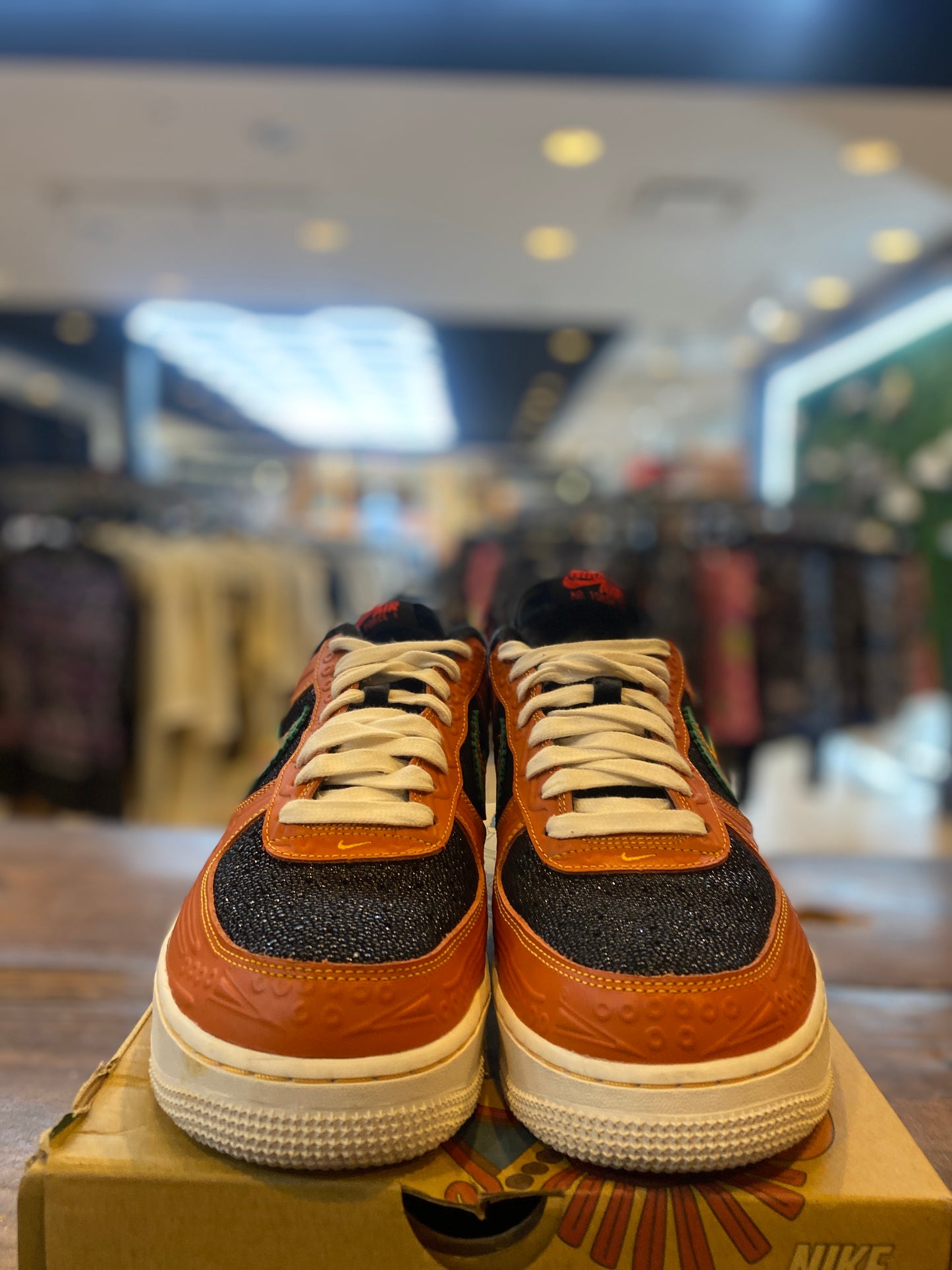 Nike Air Force 1 Low Siempre Familia PRE-OWNED