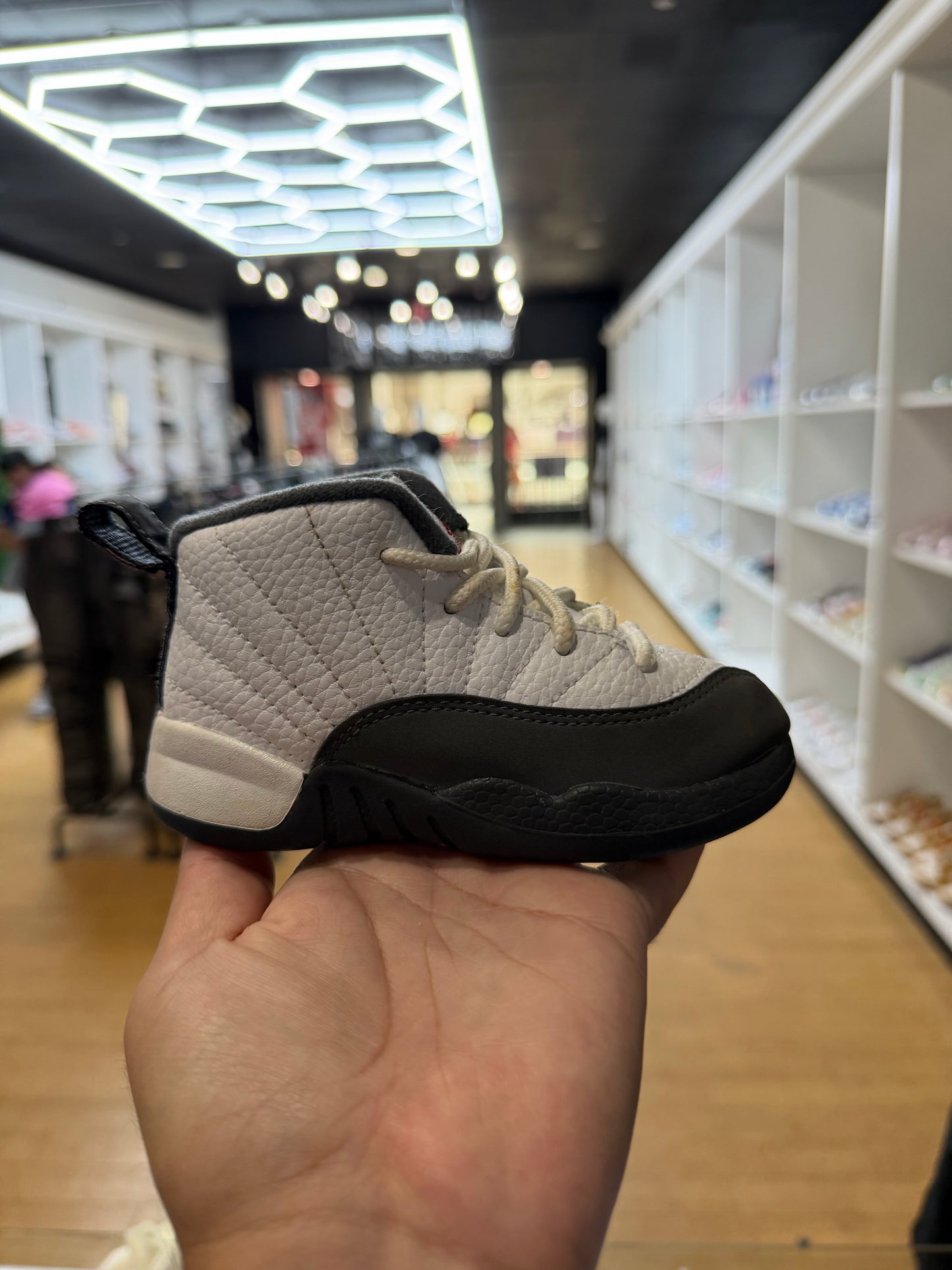 Jordan 12 Retro White Dark Grey (TD) PRE-OWNED