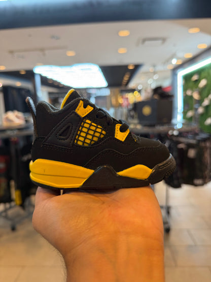 Jordan 4 Retro Thunder (2023) (TD) PRE-OWNED