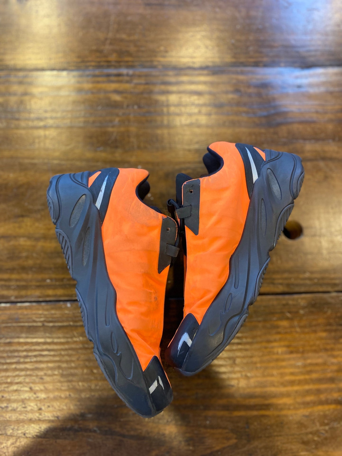 adidas Yeezy Boost 700 MNVN Orange (Kids) PRE-OWNED