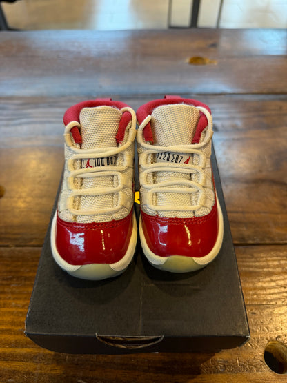 Jordan 11 Retro Cherry (2022) (TD) PRE-OWNED