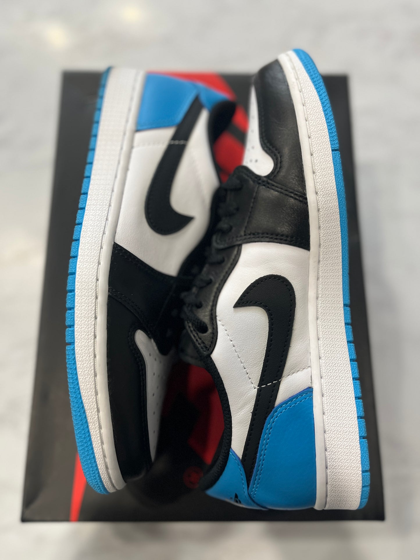 Jordan 1 Retro Low OG Black Dark Powder Blue PRE-OWNED