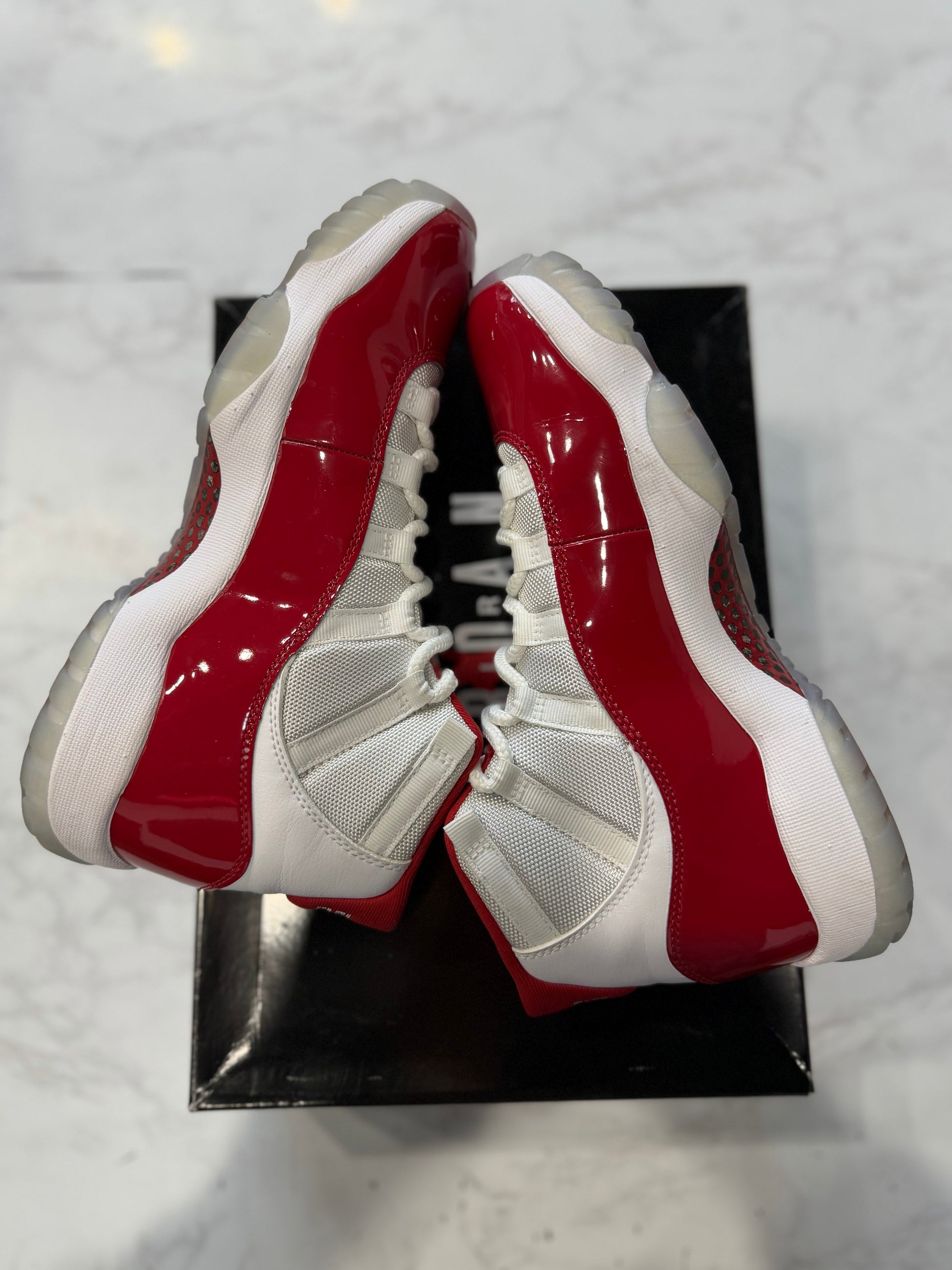 Jordan 11 Retro Cherry (2022) PRE-OWNED