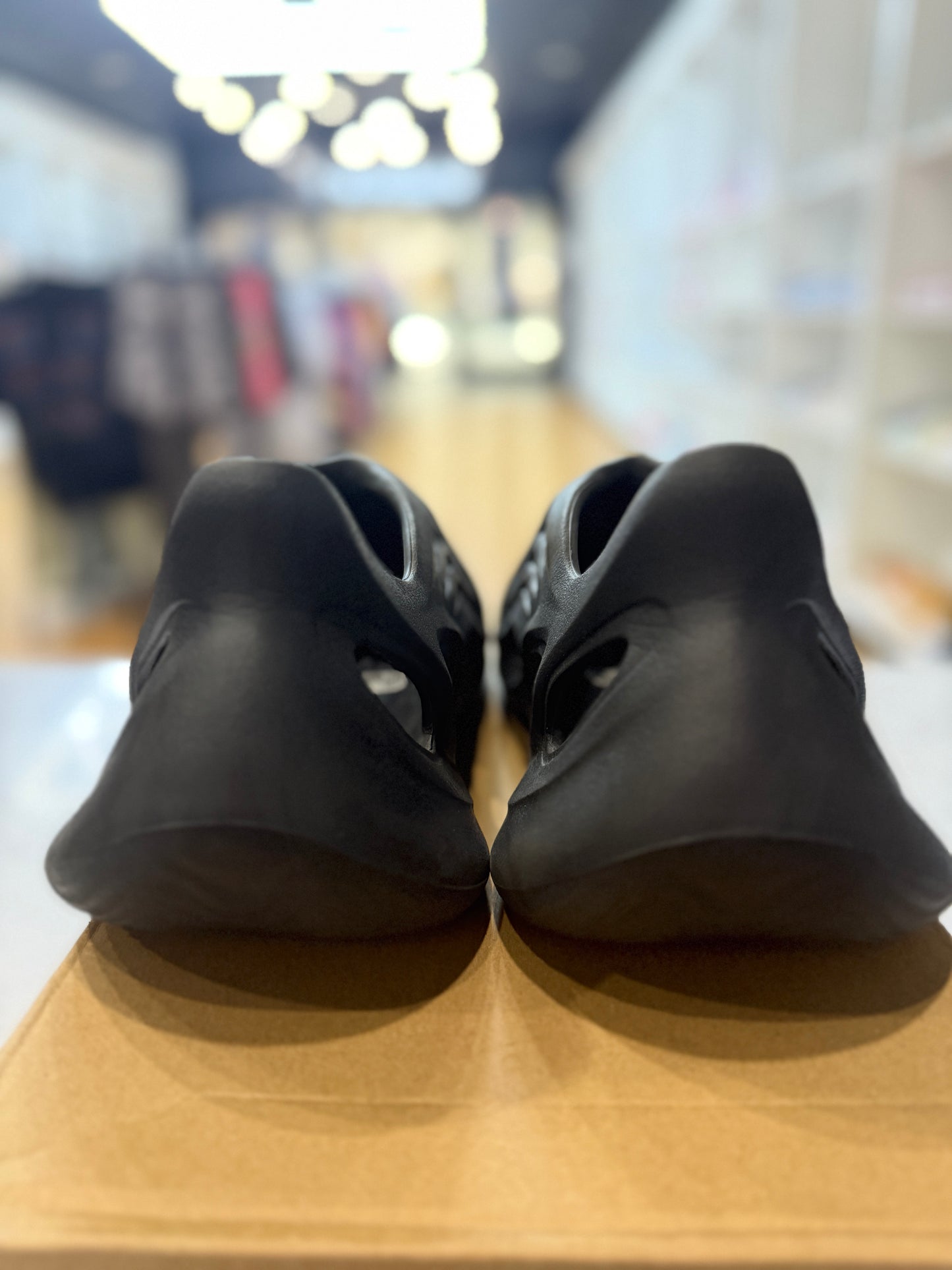 adidas Yeezy Foam RNR Onyx