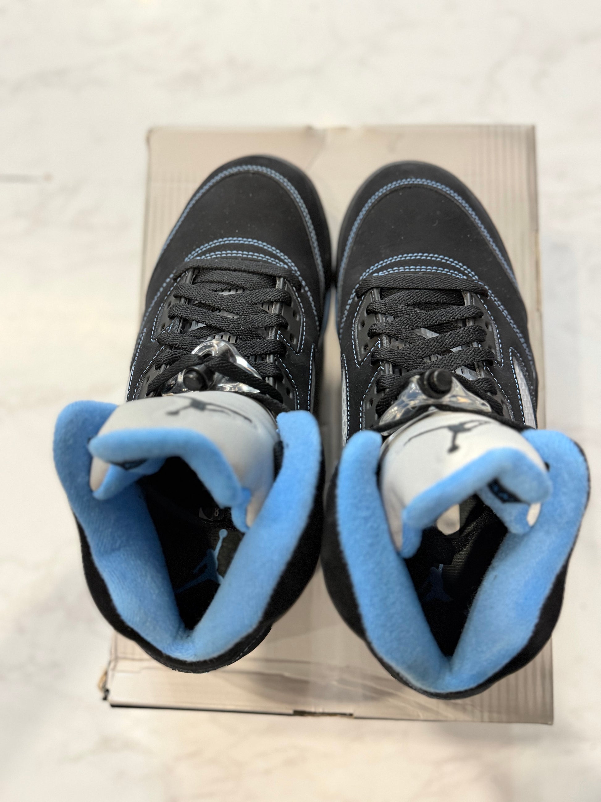 Jordan 5 Retro Black University Blue (2026) PRE-OWNED