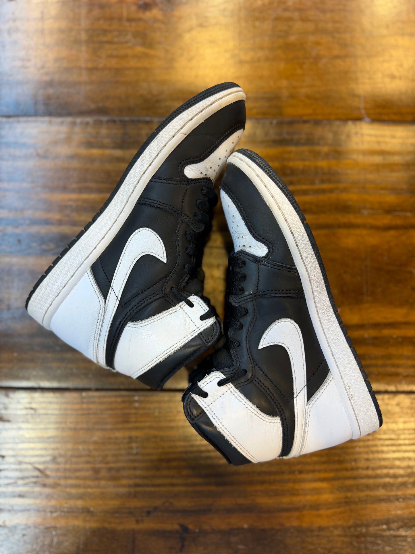 Jordan 1 Retro High OG Black White PRE-OWNED