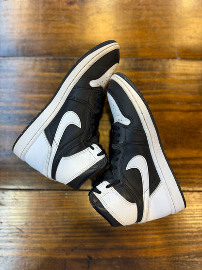 Jordan 1 Retro High OG Black White PRE-OWNED
