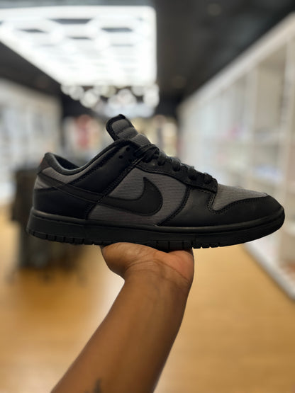 Nike Dunk Low Retro SE Off Noir Smoke Grey PRE-OWNED.