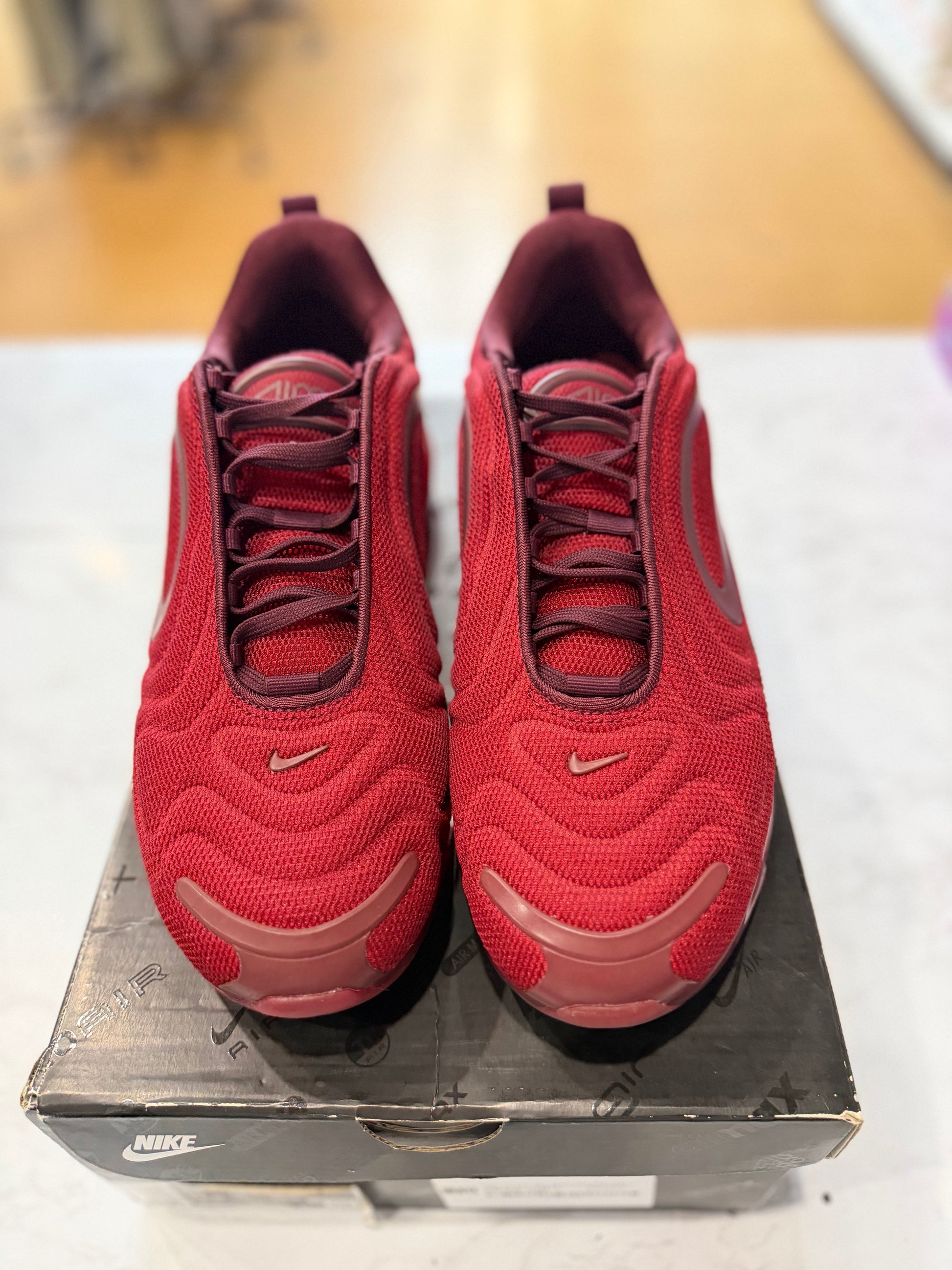 Nike Air Max 720 Team Red PRE-OWNED