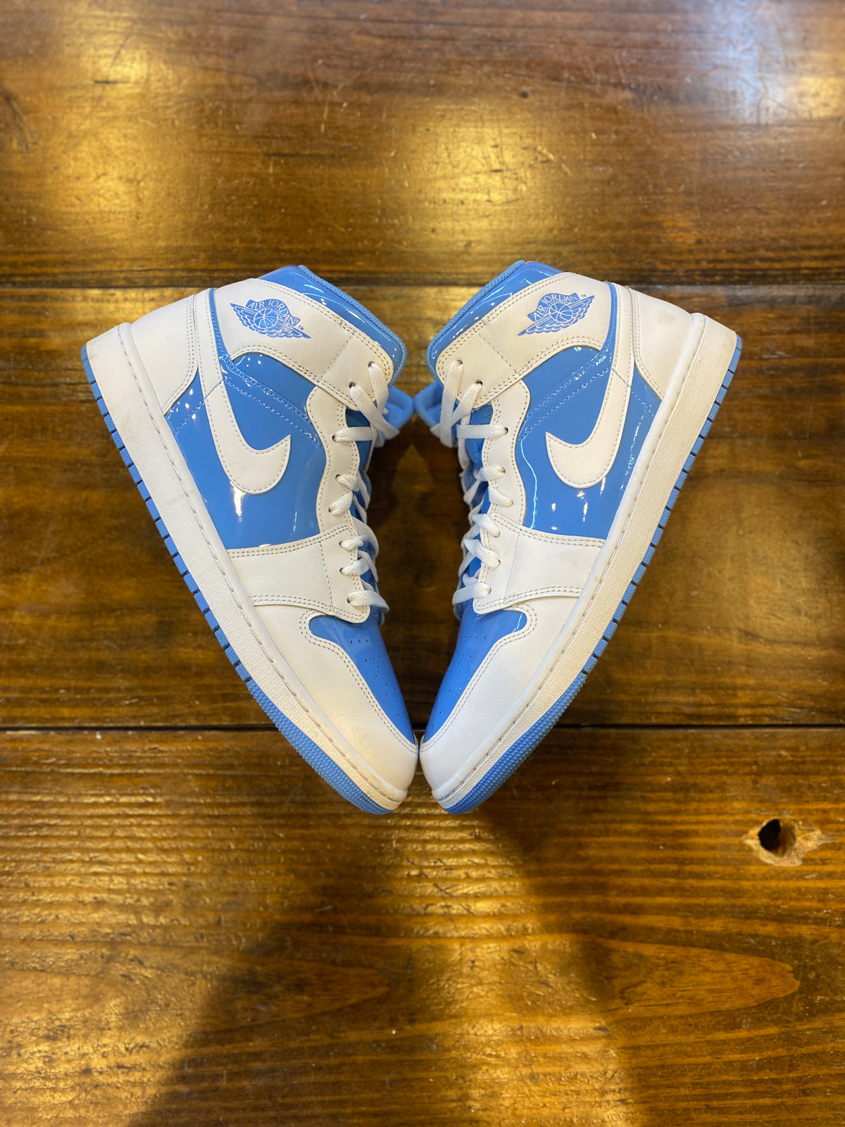 Jordan 1 Mid Legend Blue PRE-OWNED