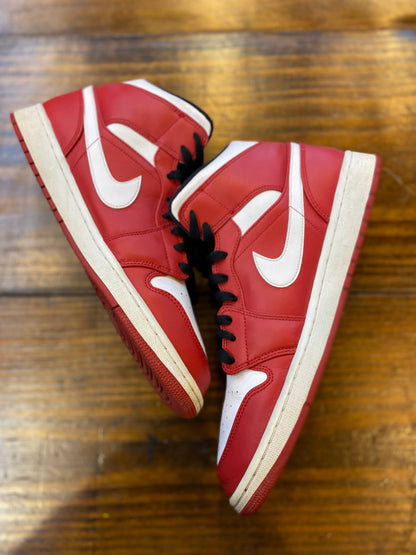 Jordan 1 Mid Chicago PRE-OWNED