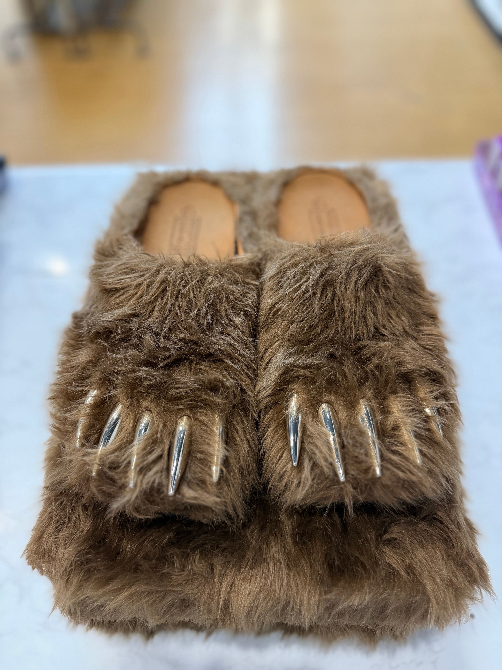 Bravest Studios Bear Claw Mule Brown