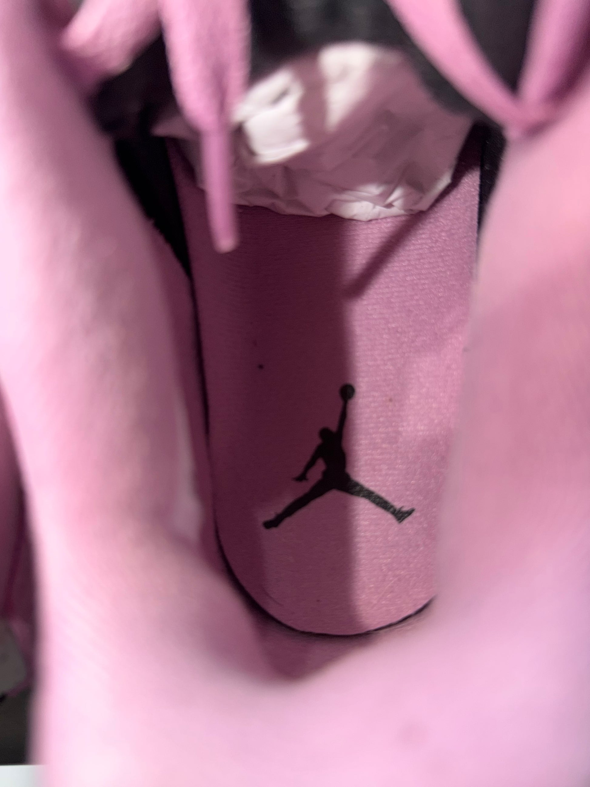 Jordan 4 Retro Orchid (Women's) PRE-OWNED