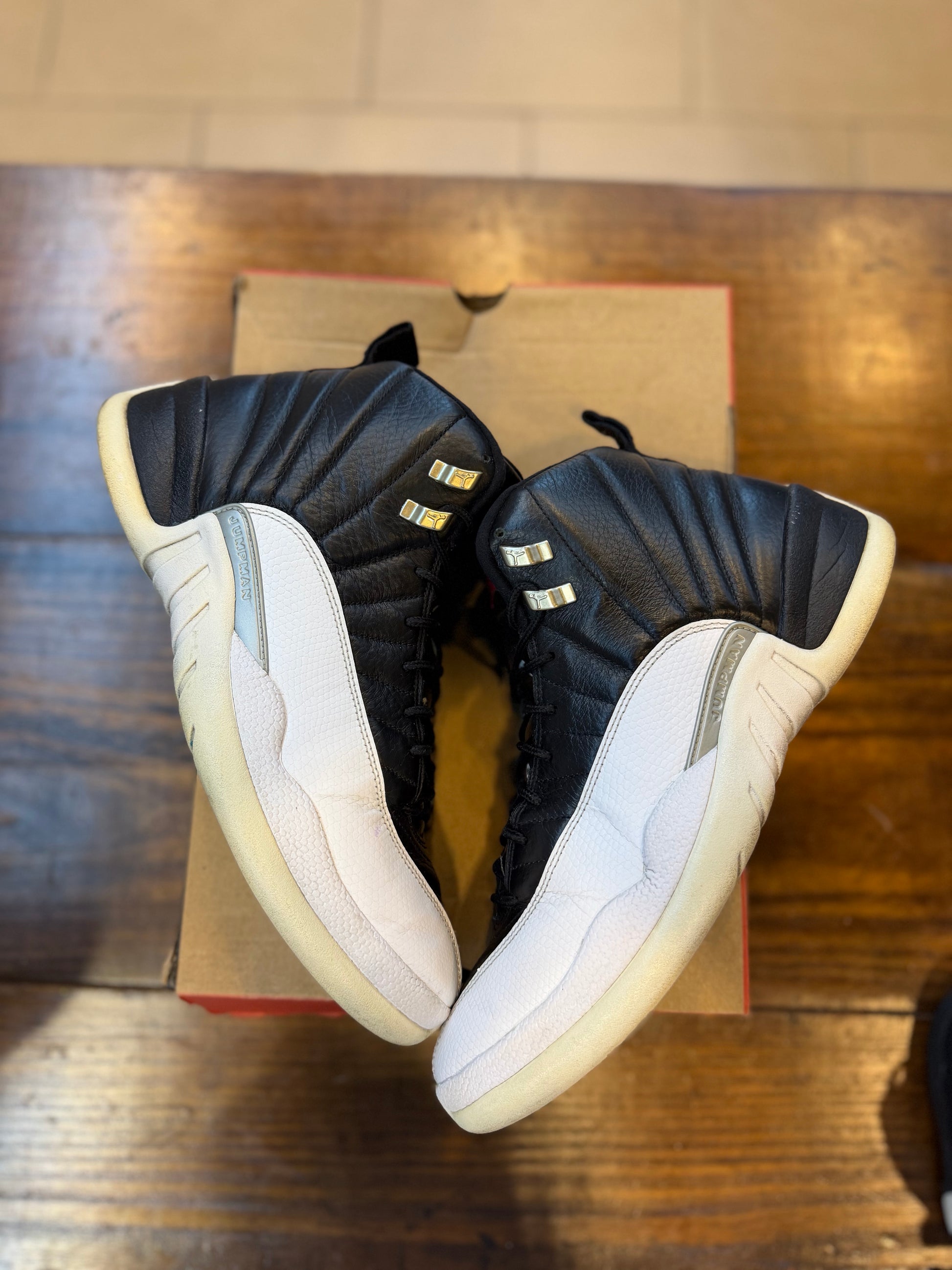 Jordan 12 Retro Playoffs (2022) PRE-OWNED