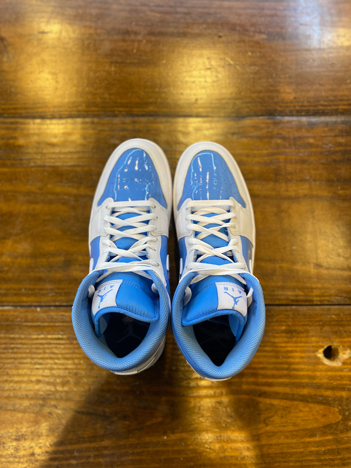 Jordan 1 Mid Legend Blue PRE-OWNED