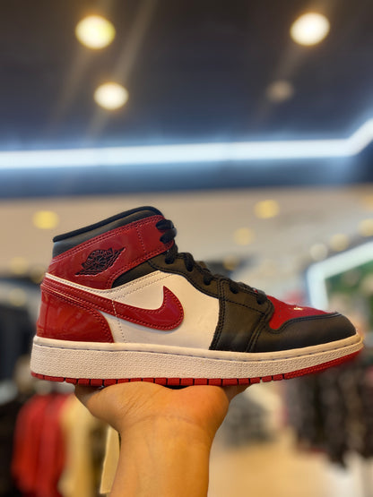 Jordan 1 Mid Patent Bred Toe (GS) PRE-OWNED