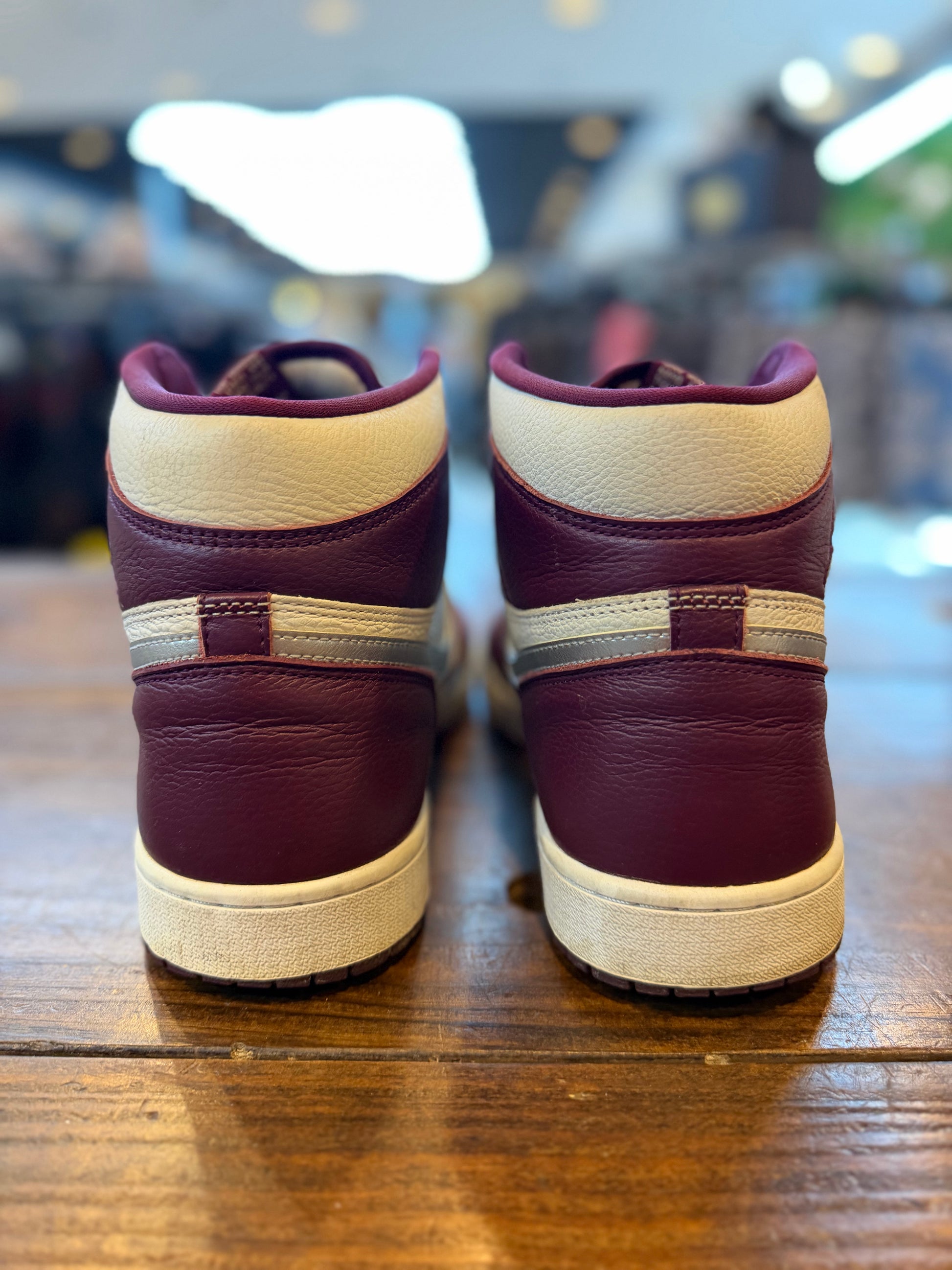 Jordan 1 Retro High OG Bordeaux PRE-OWNED