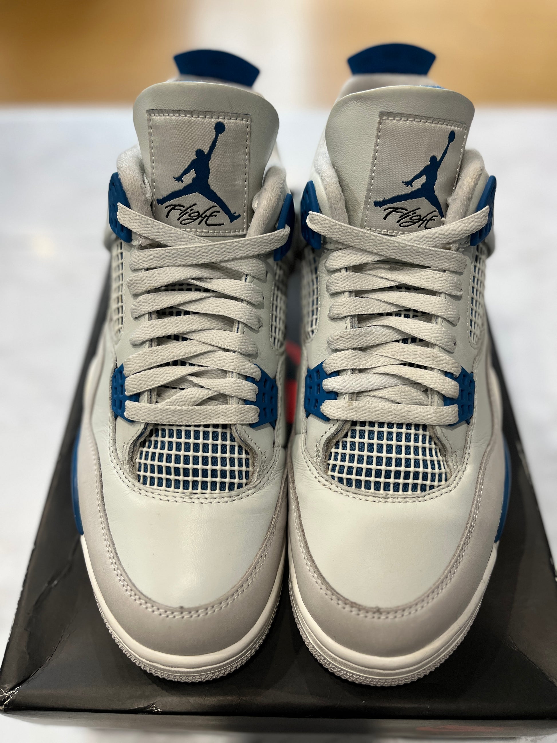 Jordan 4 Retro Military Blue (2024) PRE-OWNED