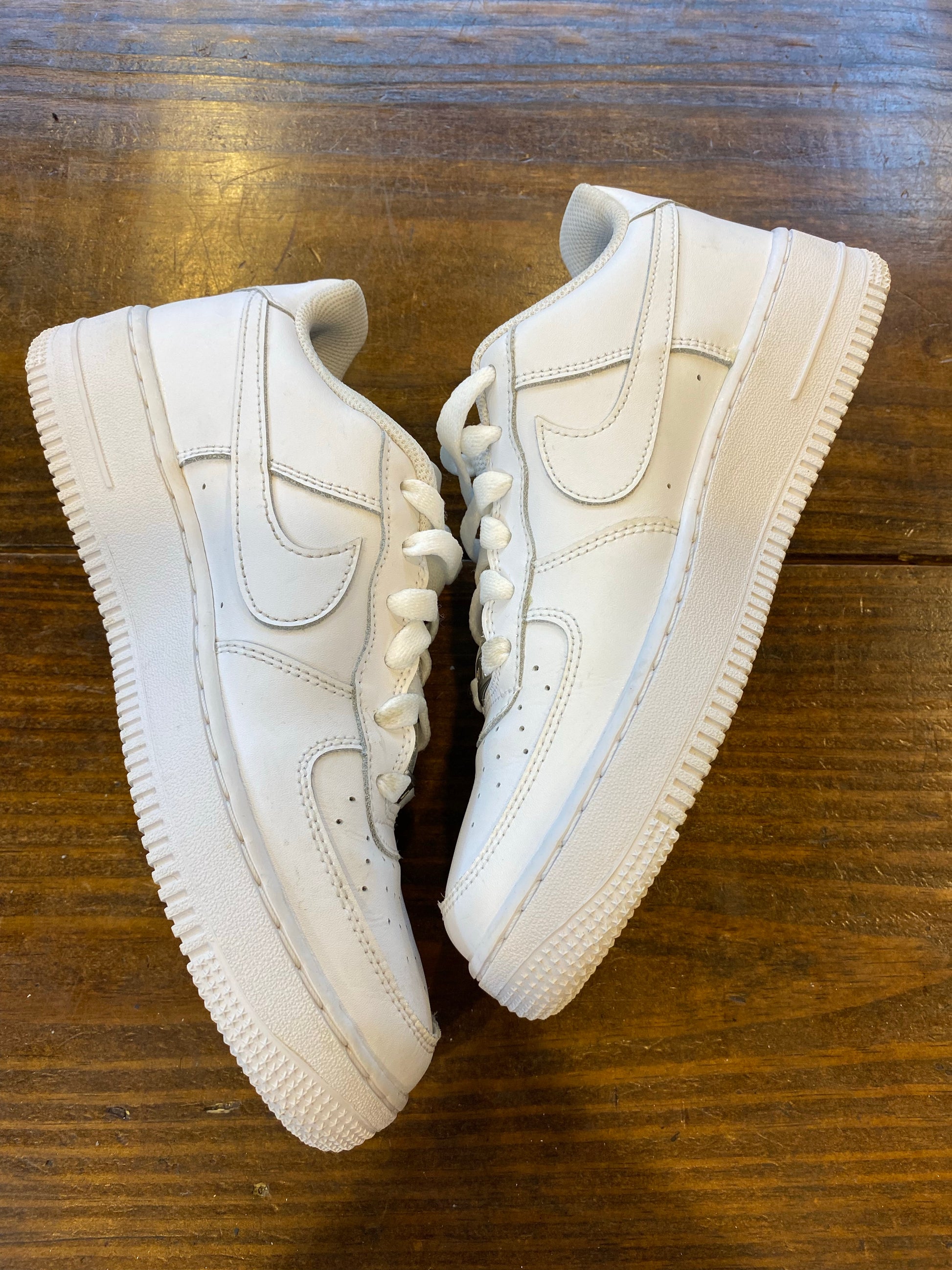 Nike Air Force 1 Low LE Triple White (GS) PRE-OWNED